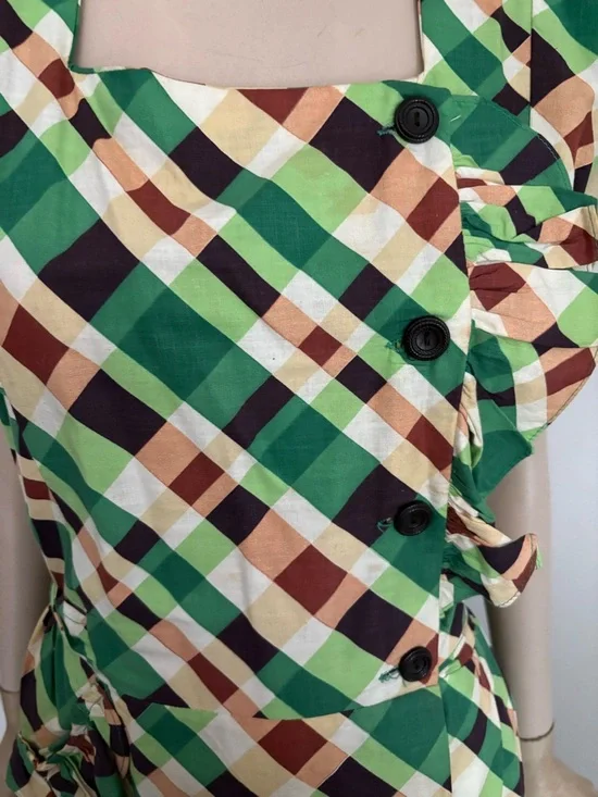 Smashing 1940s Vintage VOLUP Plus Size Cotton Day Dress - Picture 13 of 14